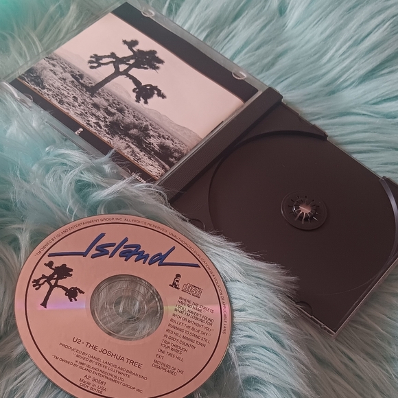 U2 CD - Picture 4 of 4